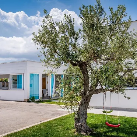 Sikelia Villa *